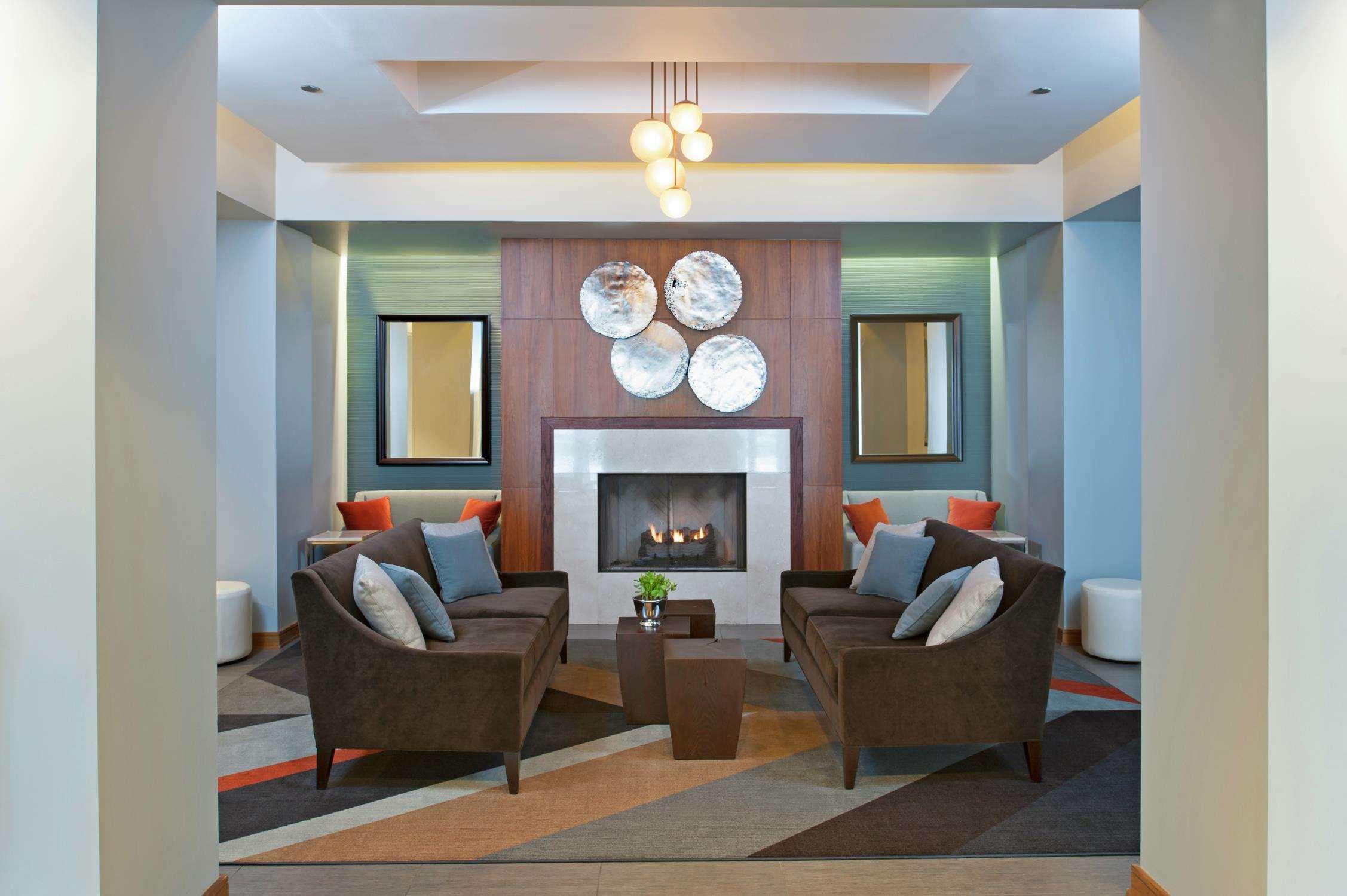 Doubletree By Hilton Hotel And Conference Center Chicago North Shore Skokie Bagian luar foto