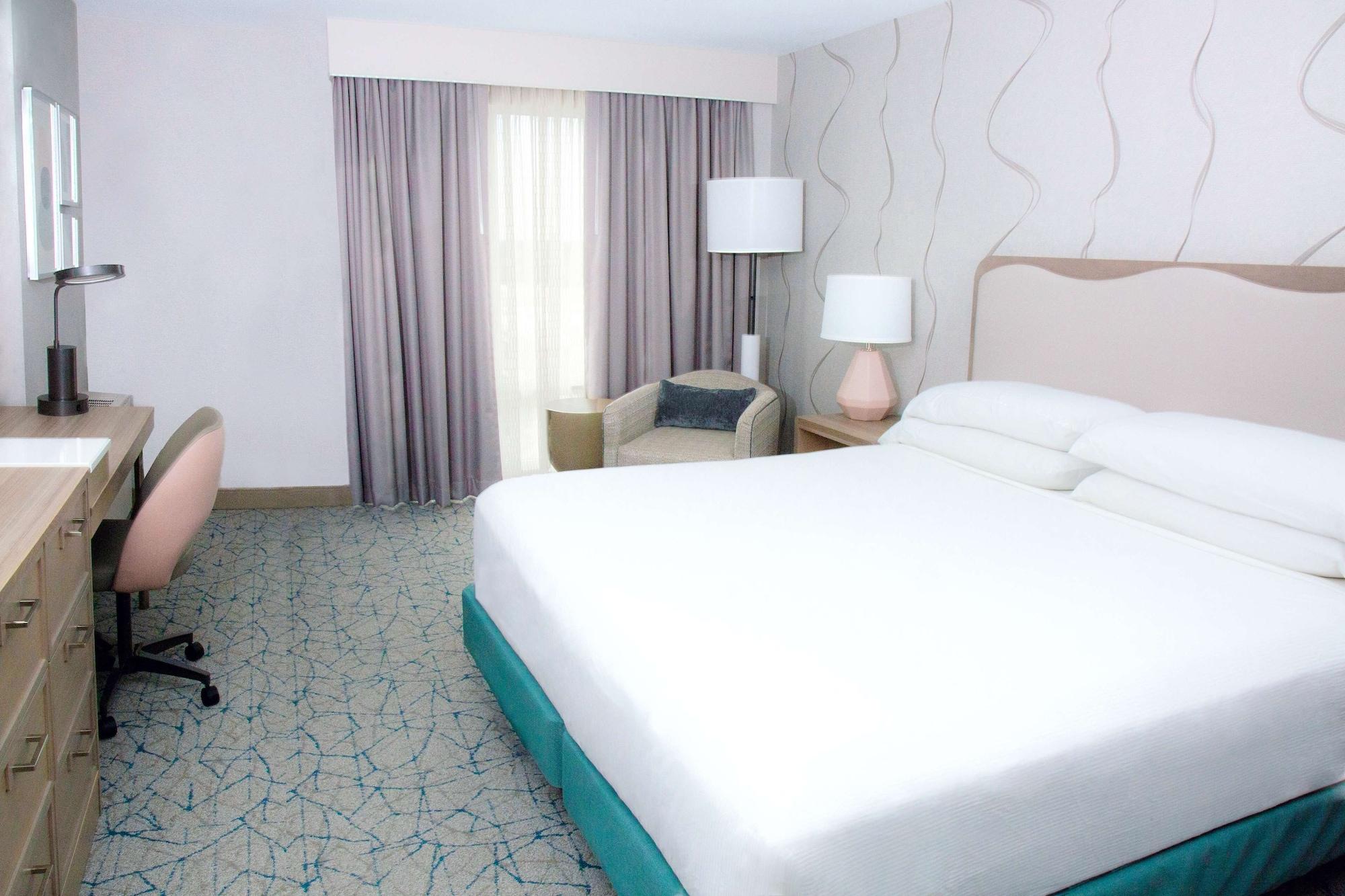Doubletree By Hilton Hotel And Conference Center Chicago North Shore Skokie Bagian luar foto
