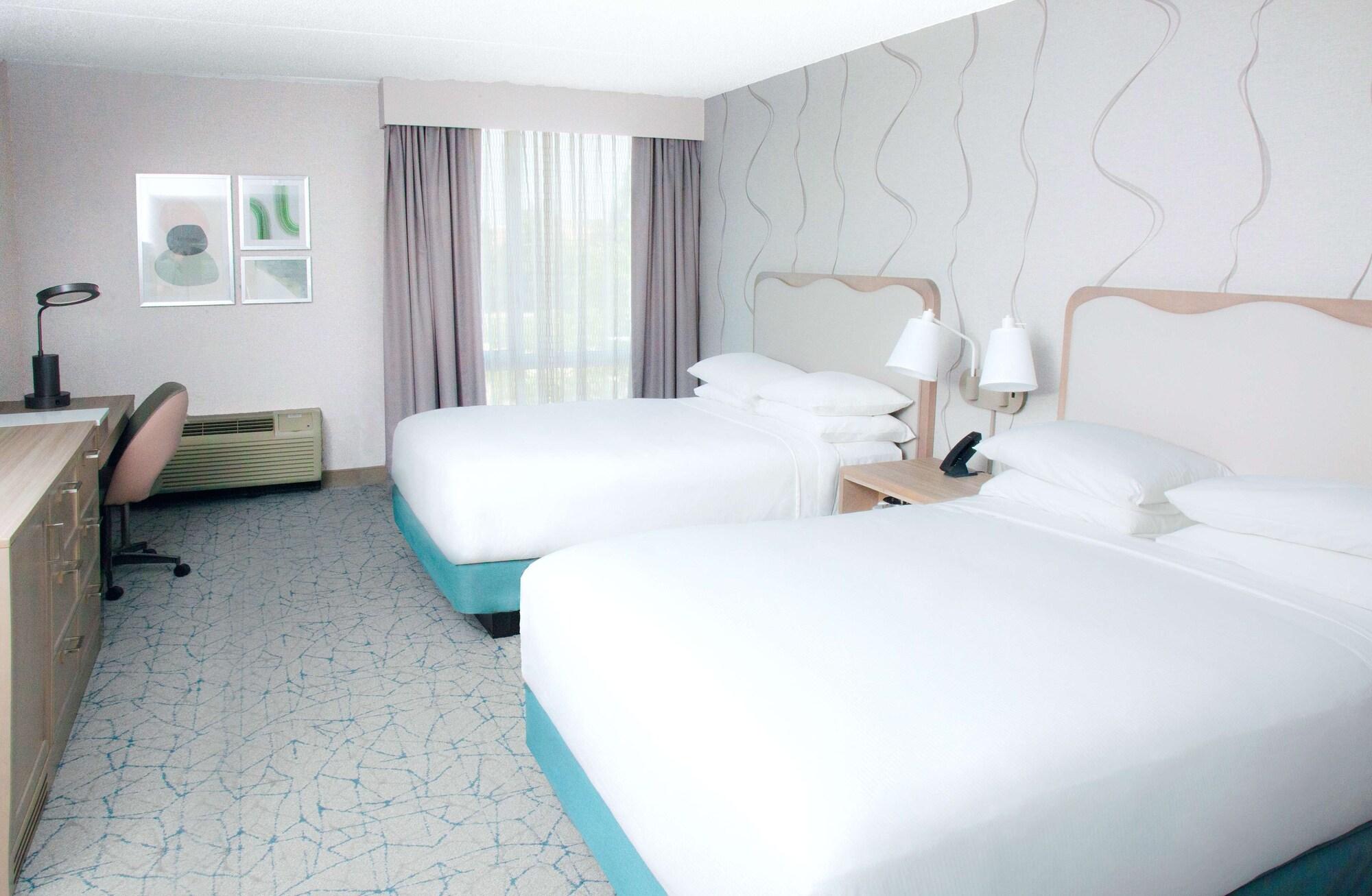 Doubletree By Hilton Hotel And Conference Center Chicago North Shore Skokie Bagian luar foto