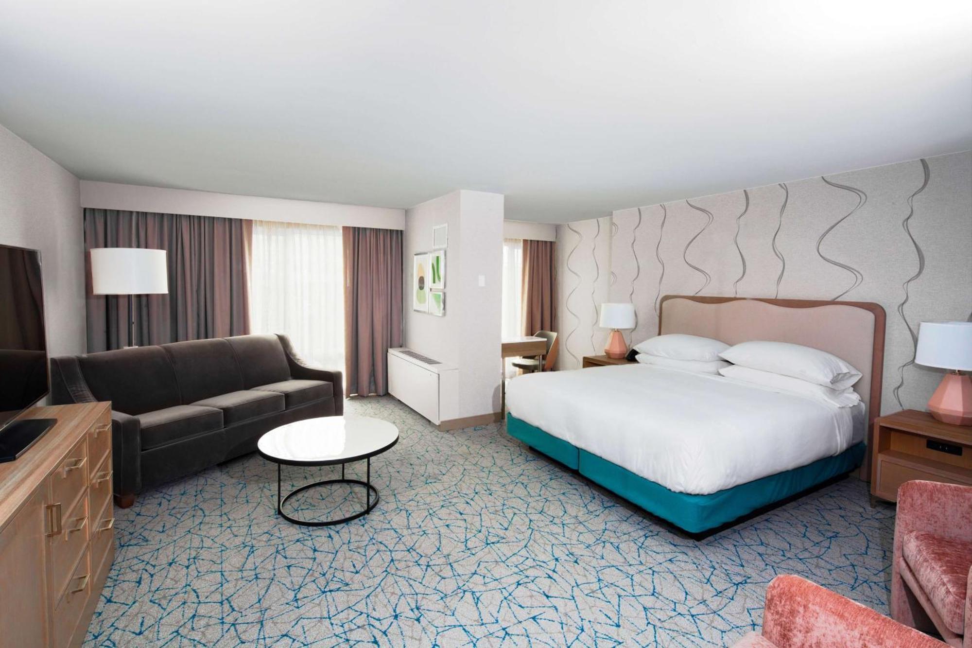 Doubletree By Hilton Hotel And Conference Center Chicago North Shore Skokie Bagian luar foto