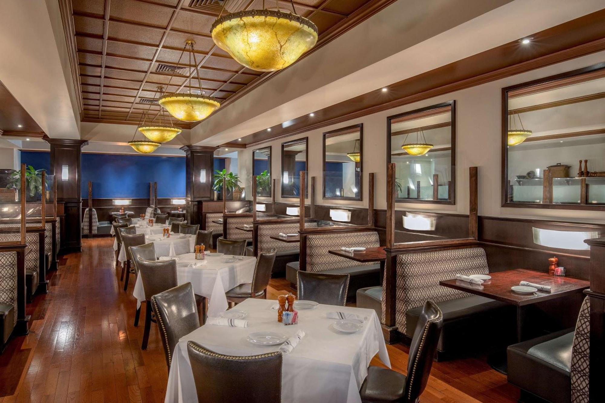 Doubletree By Hilton Hotel And Conference Center Chicago North Shore Skokie Bagian luar foto