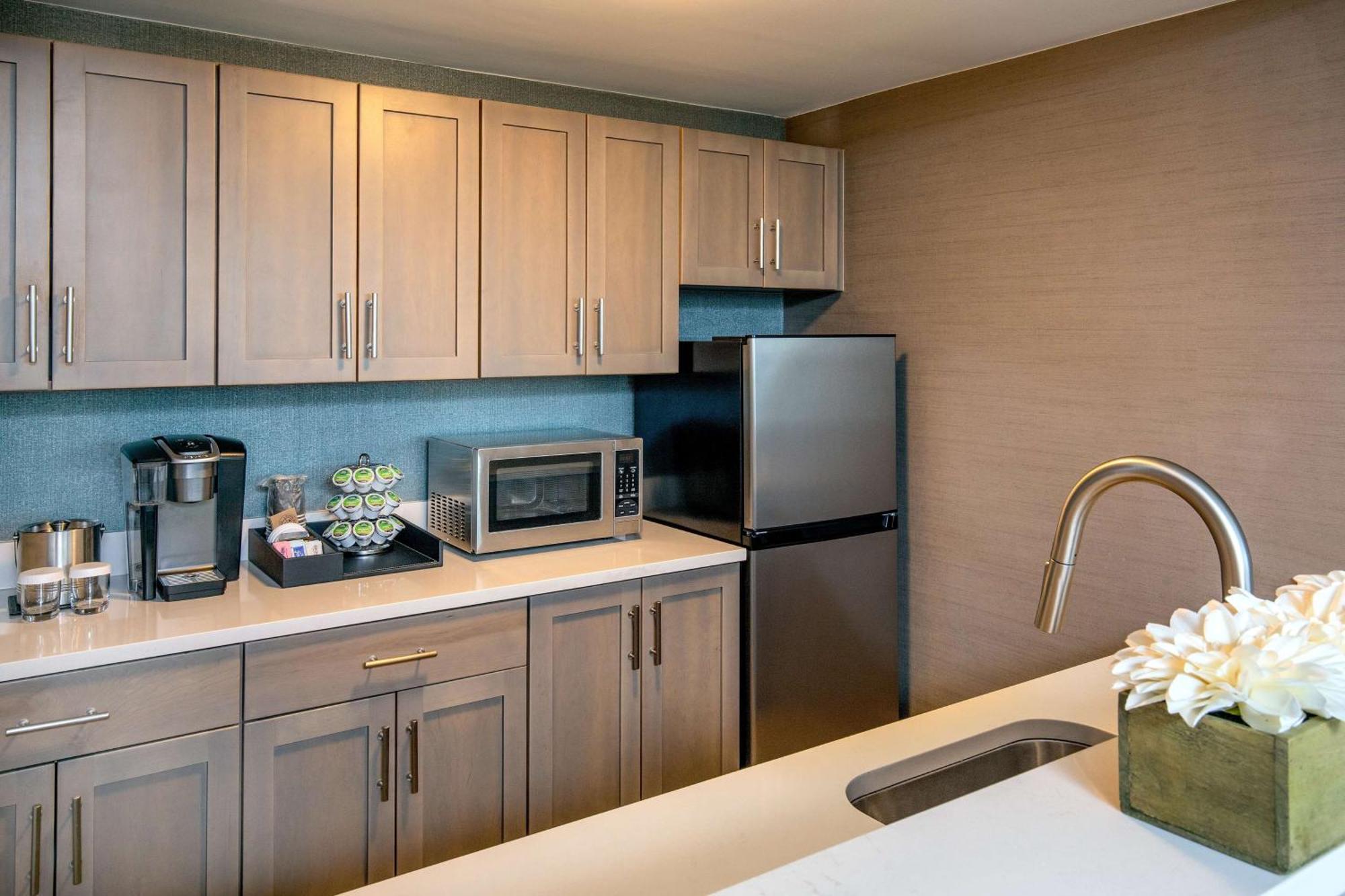 Doubletree By Hilton Hotel And Conference Center Chicago North Shore Skokie Bagian luar foto