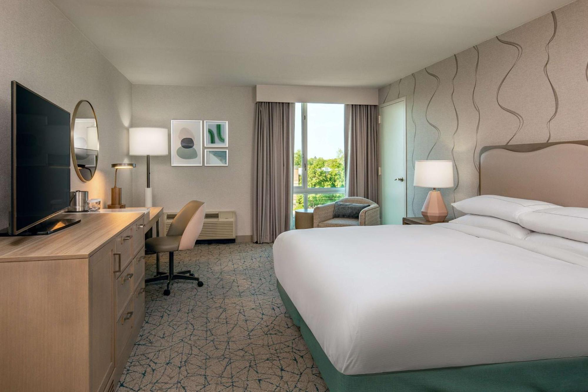 Doubletree By Hilton Hotel And Conference Center Chicago North Shore Skokie Bagian luar foto